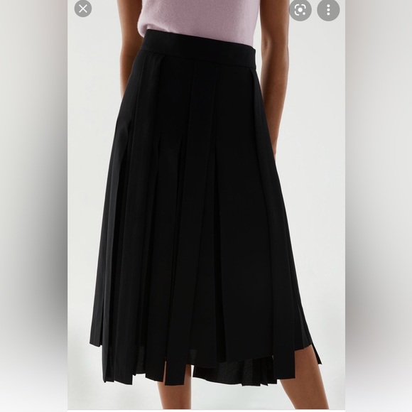 cos pleated assyetric skirt - Picture 1 of 3